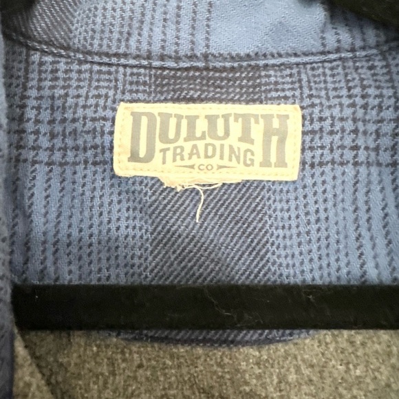 Duluth Trading Co 2XL men tall Heavy blue  Flannel shacket Plaid Button Up - Picture 3 of 3